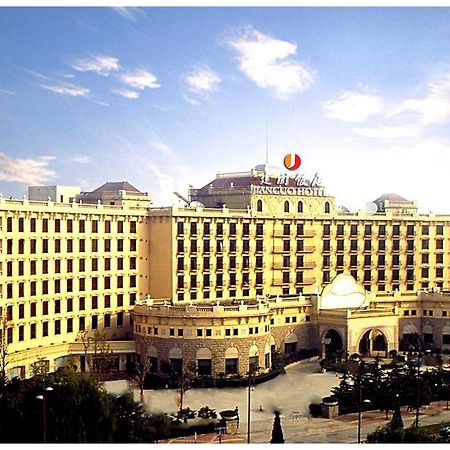 Zhengzhou Jianguo Hotel Exterior photo